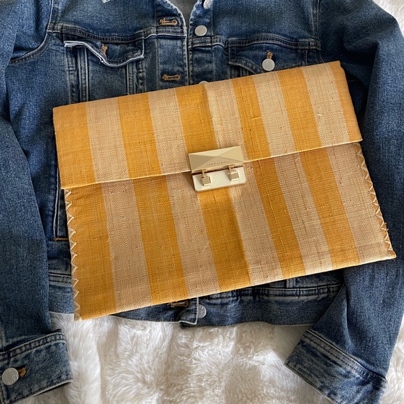 Good people around the world Handbags - The Good People clutch bag Yellow Beige Striped women’s Raffia clutch bag New